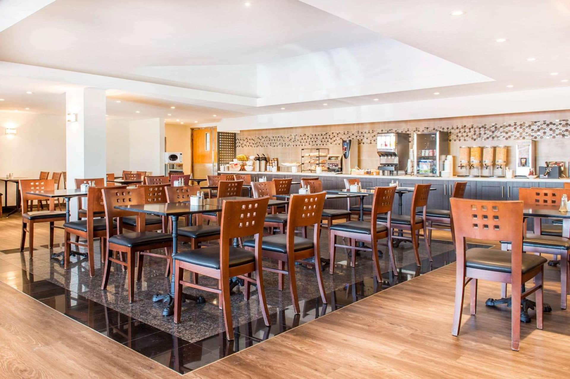 Quality Hotel Dorval