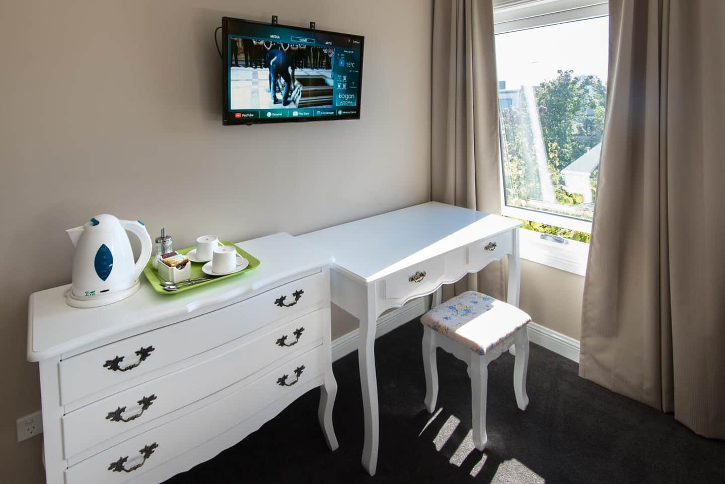 Lily Sands Inn