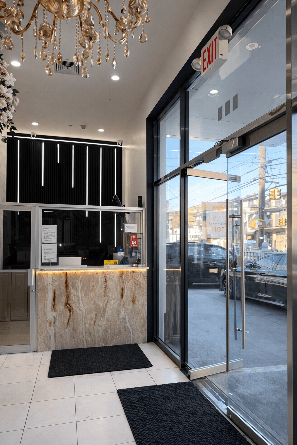 Grandview Hotel Near LGA Airport