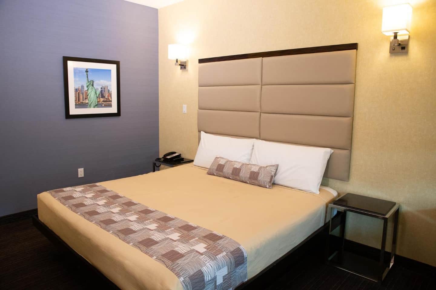 7 Days Hotel Bronx