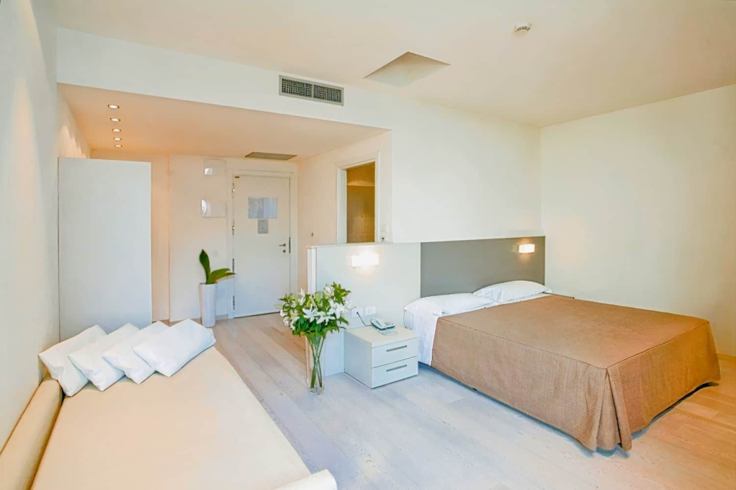 Hotel Cube