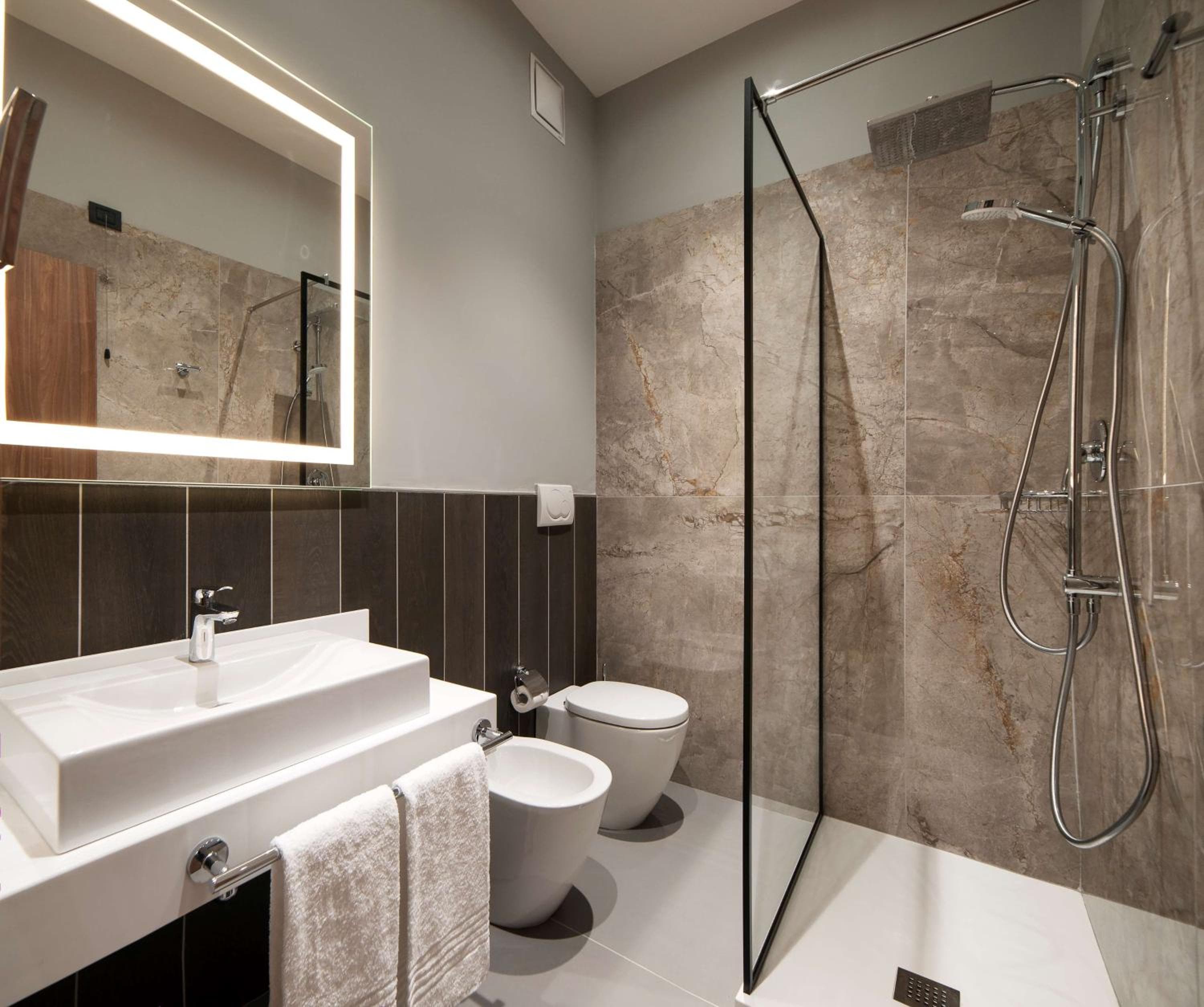 Radisson Hotel Nola Naples