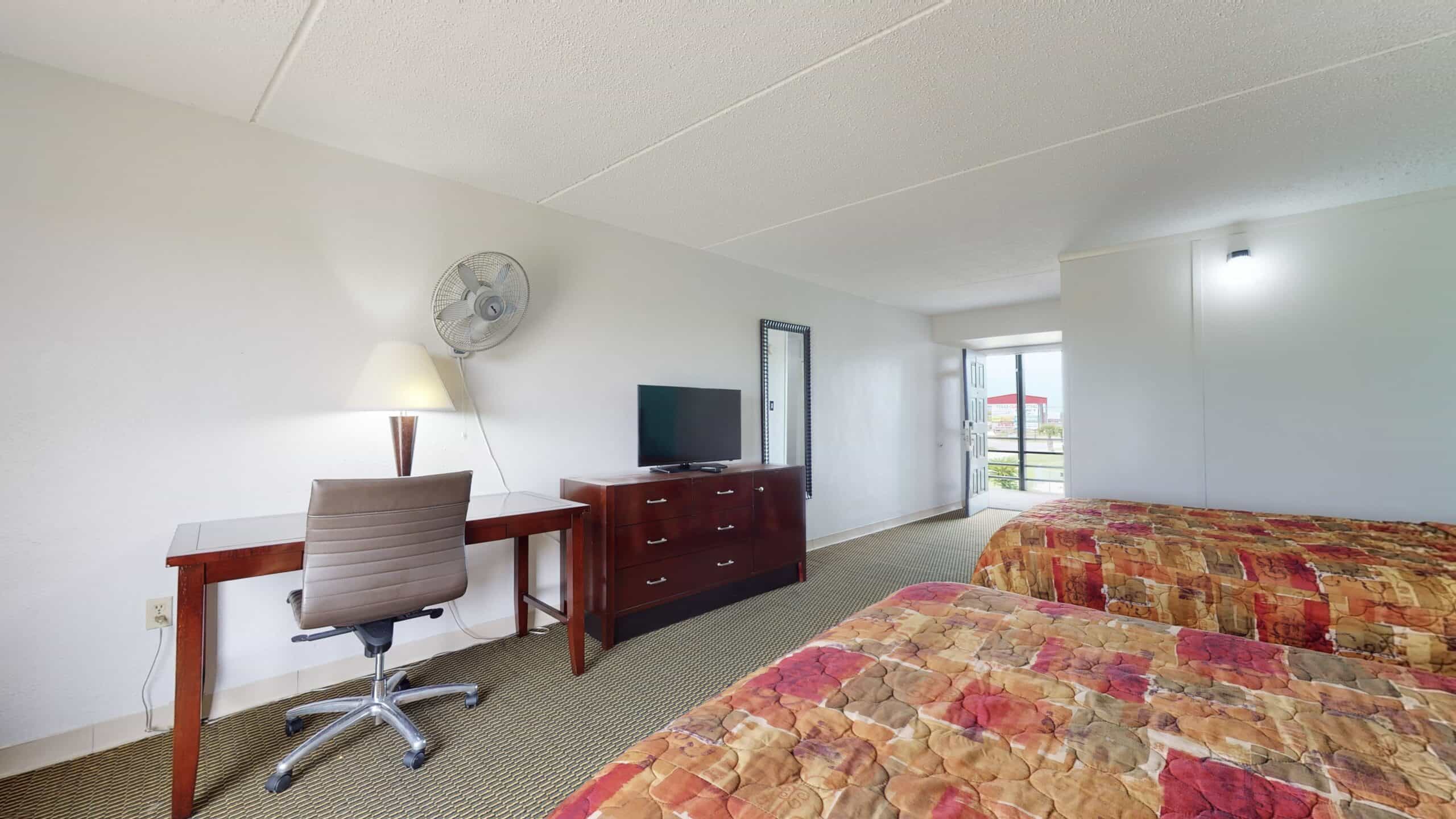 Crystal Palace Resort