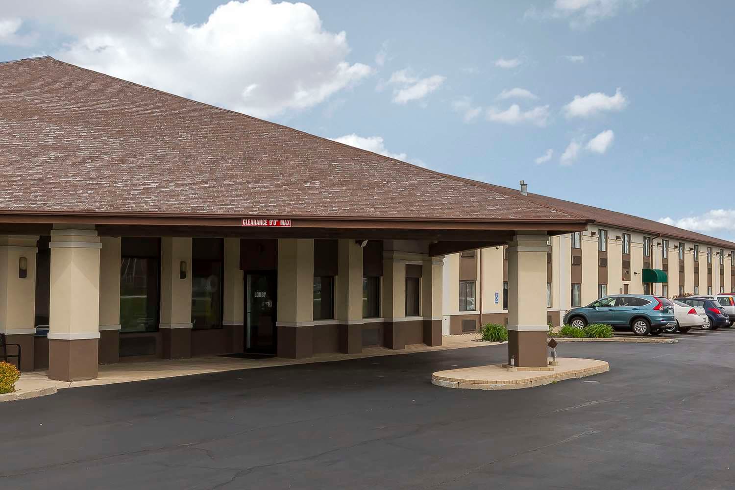 Quality Inn Sycamore - DeKalb