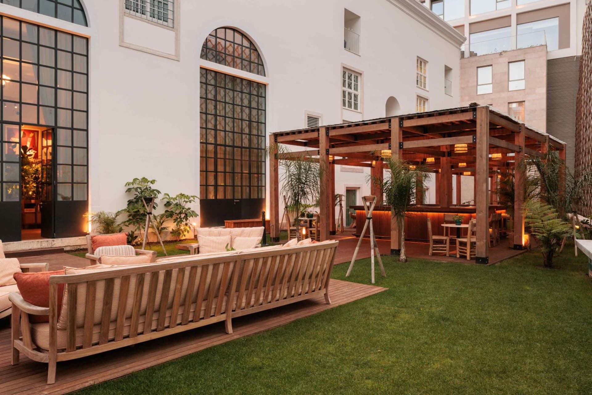 Locke de Santa Joana, Lisbon