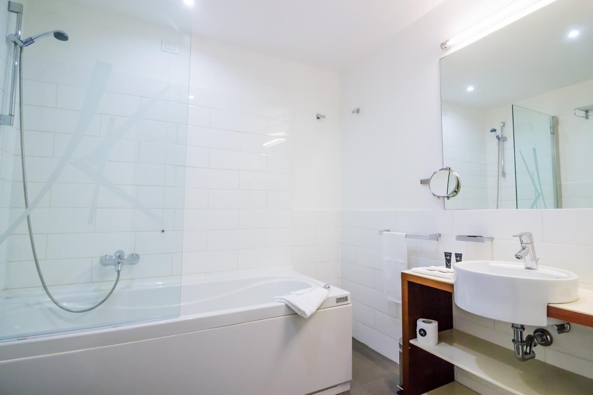 Black Hotel
