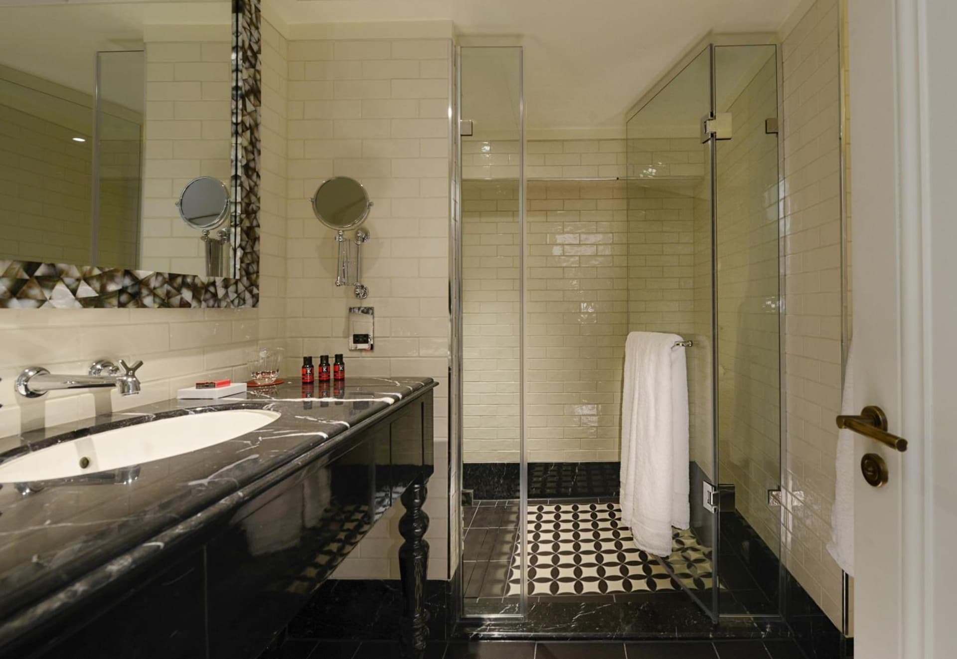 The LaLit London