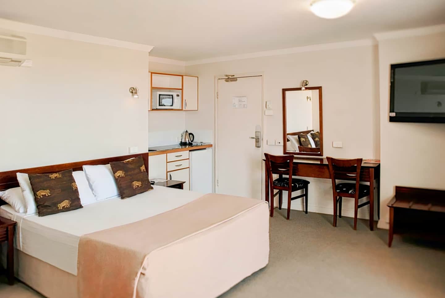 Best Western Astor Metropole Hotel and Apartments