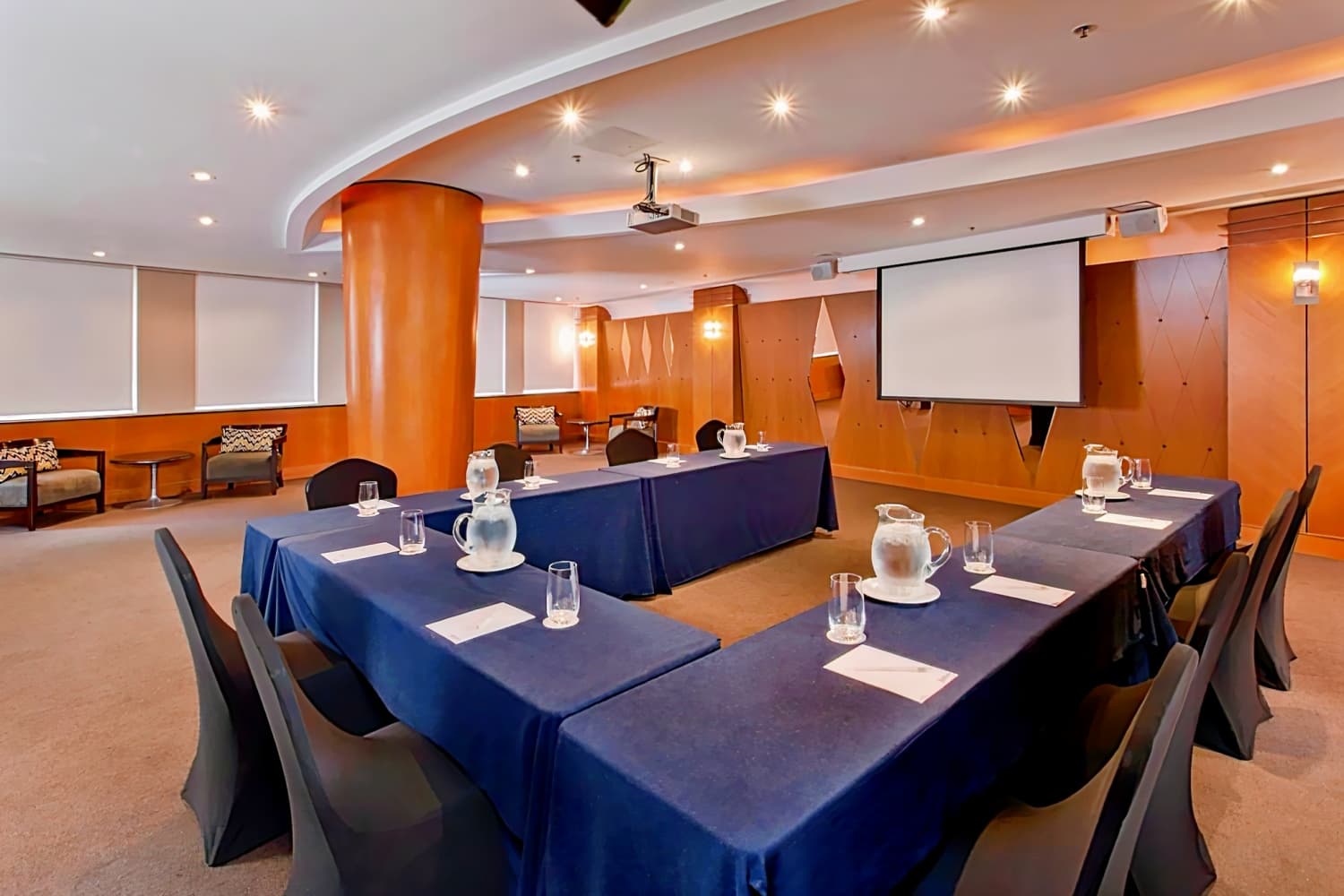 Radisson Hotel & Suites Sydney