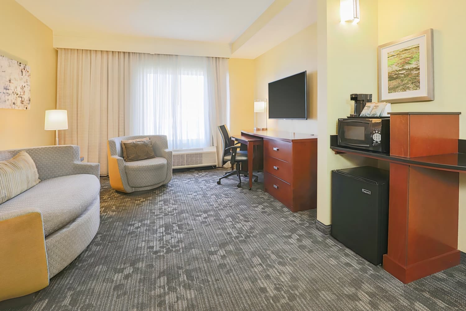 Courtyard by Marriott Austin Airport