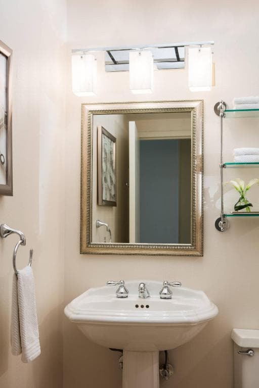 Renaissance Newark Airport Hotel