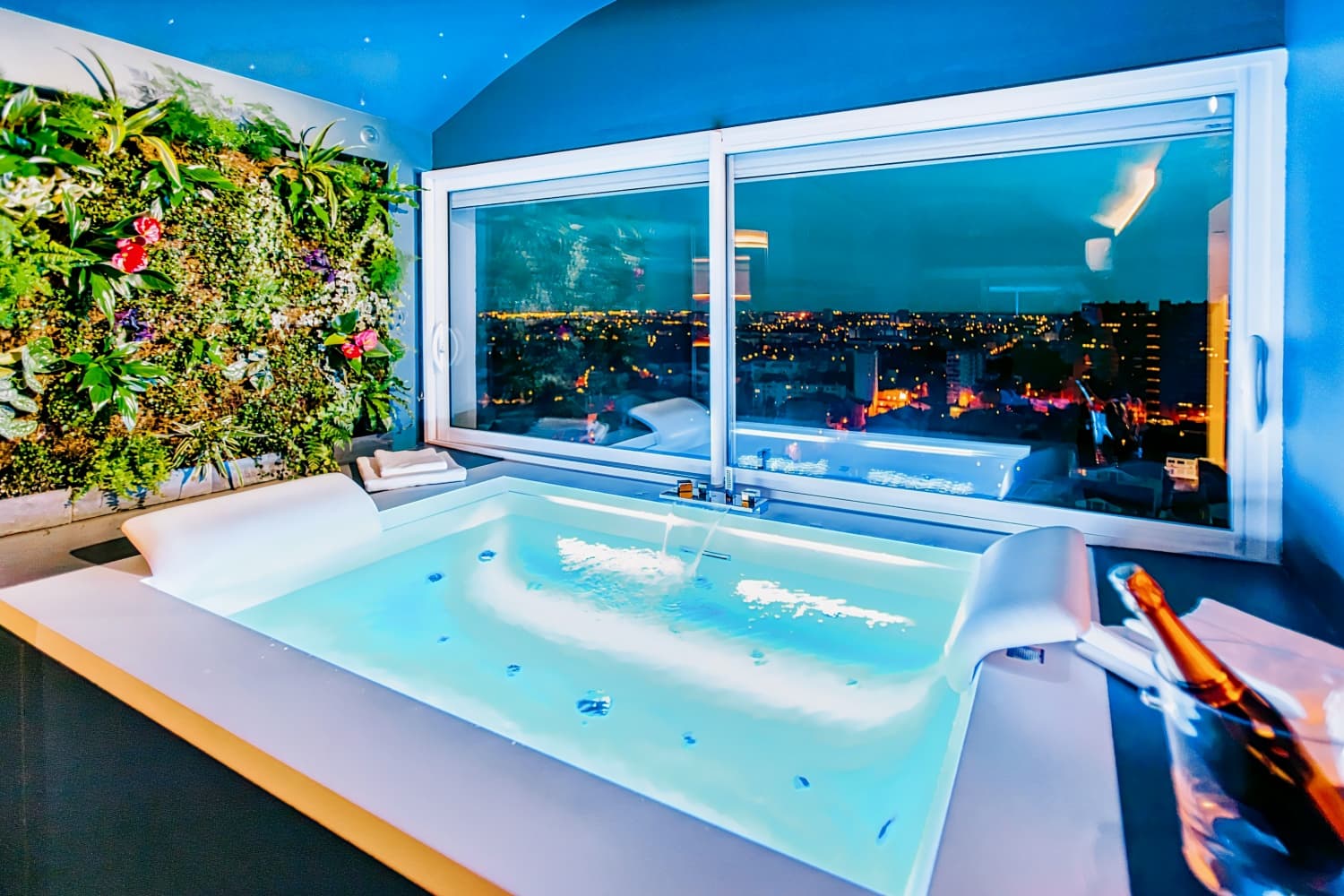 Parenthèse Concept Room