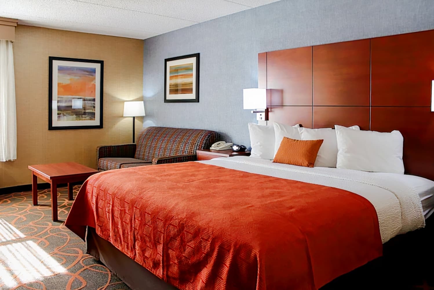 BEST WESTERN PLUS Fresno Airport Hotel