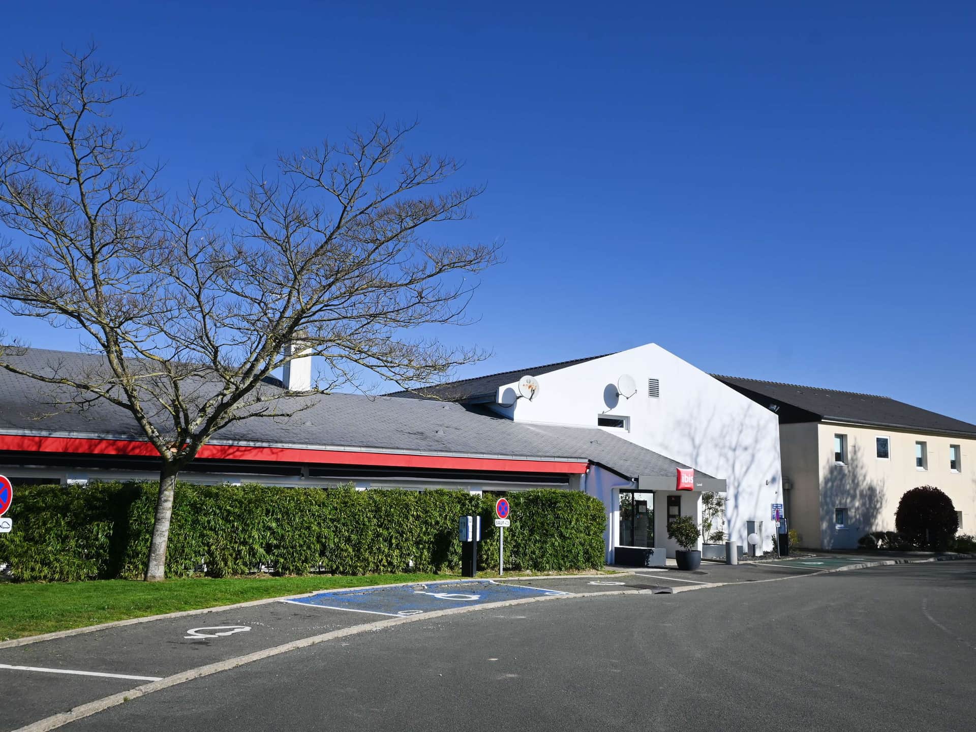 ibis Laval le Relais d'Armor