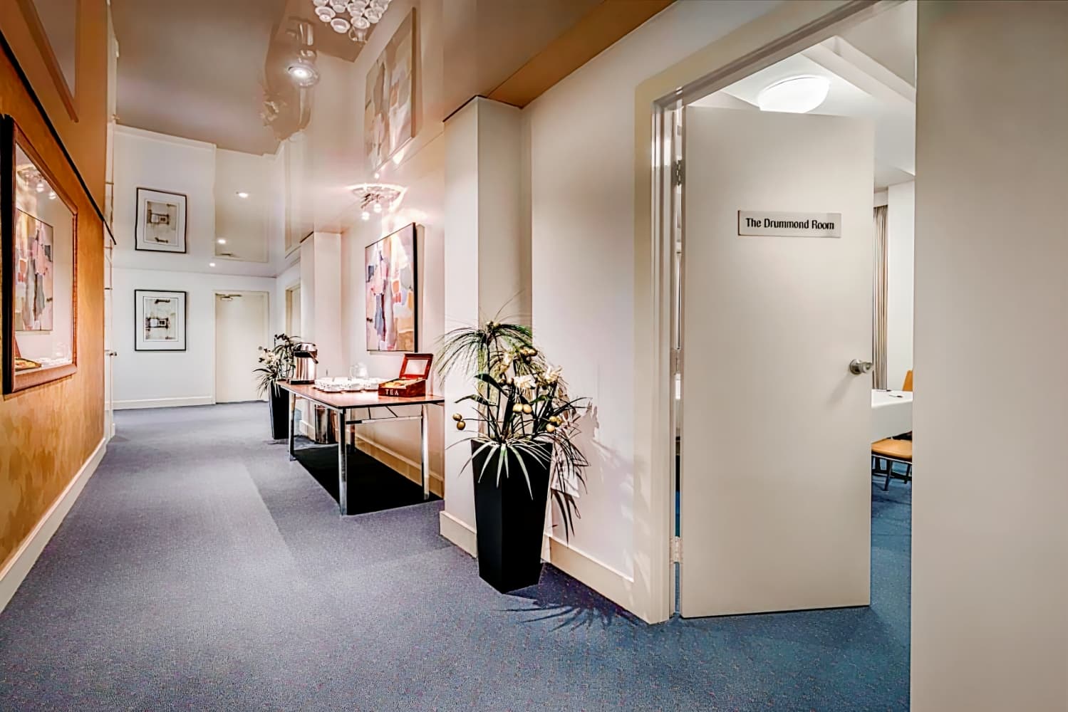 Best Western Plus Travel Inn Hotel