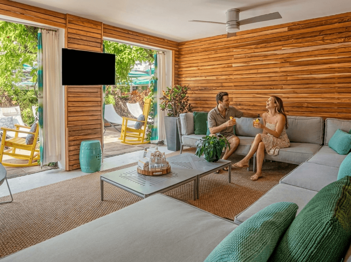 Kimpton Surfcomber Hotel by IHG