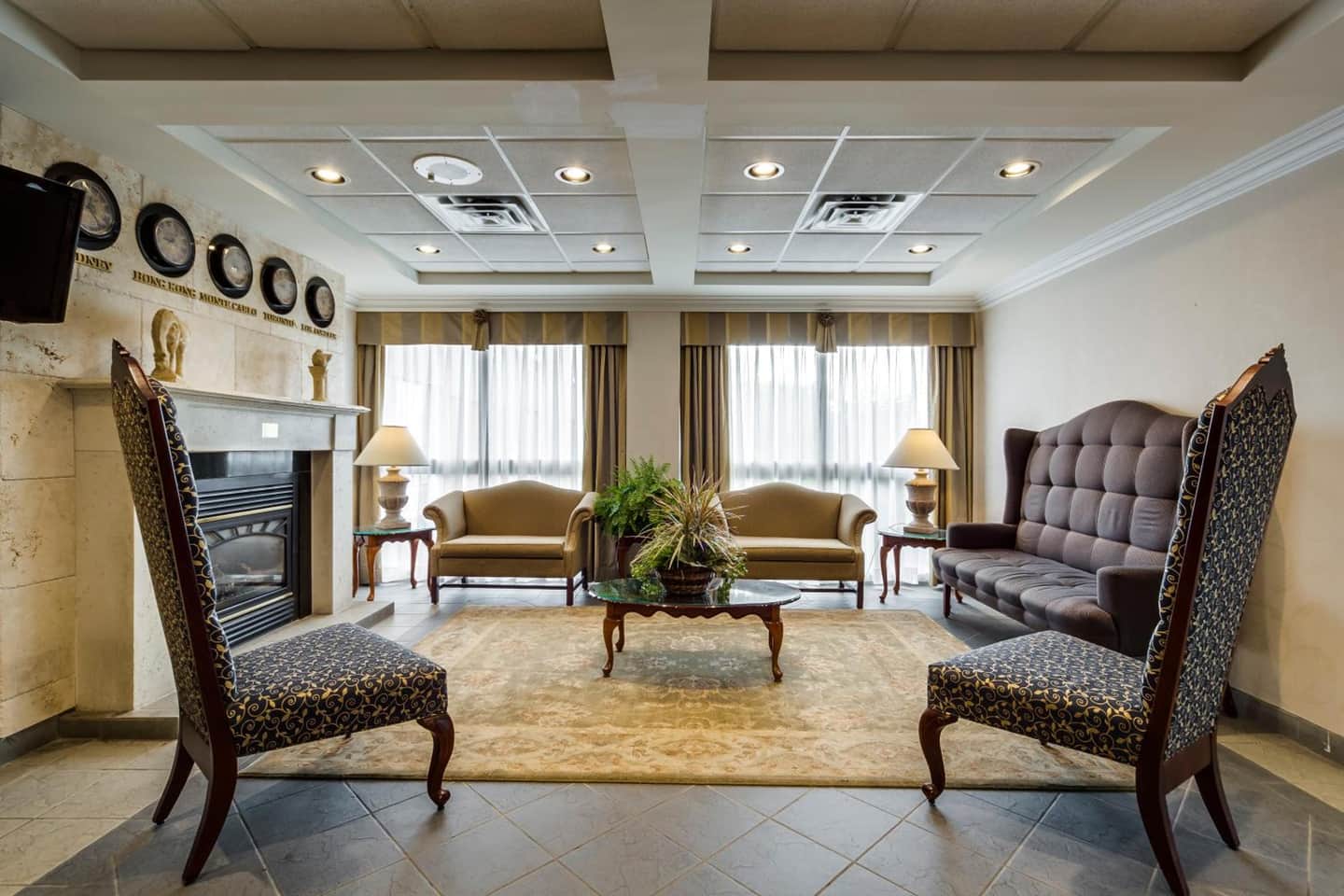 Monte Carlo Inn Oakville Suites