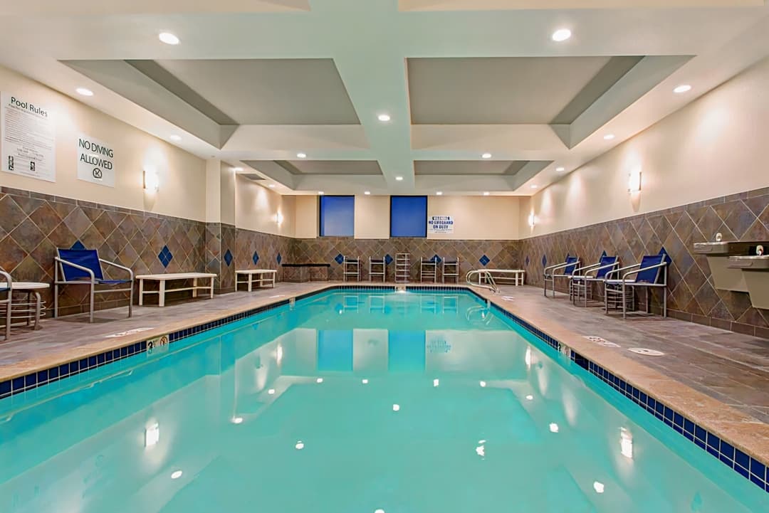 Holiday Inn Express & Suites Tacoma Downtown