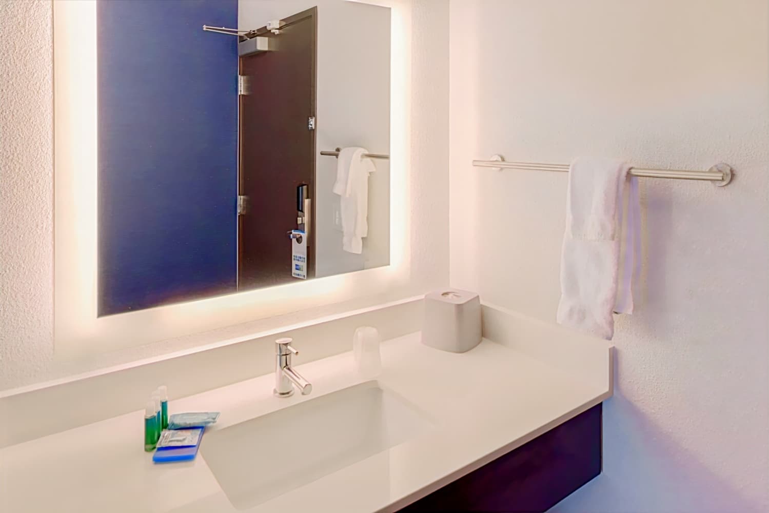 Holiday Inn Express Newberg - Wine Country