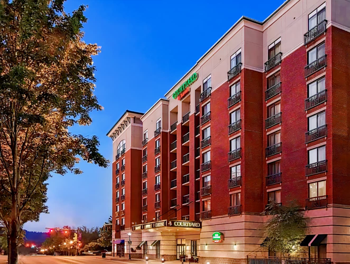 Courtyard Chattanooga Downtown