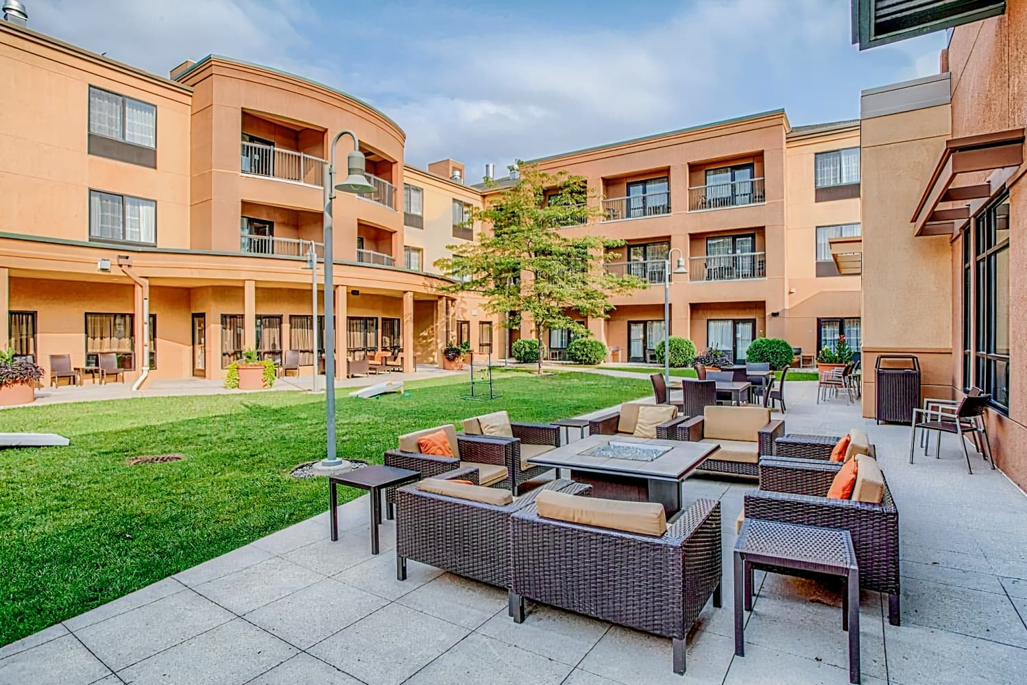 Courtyard Fargo Moorhead