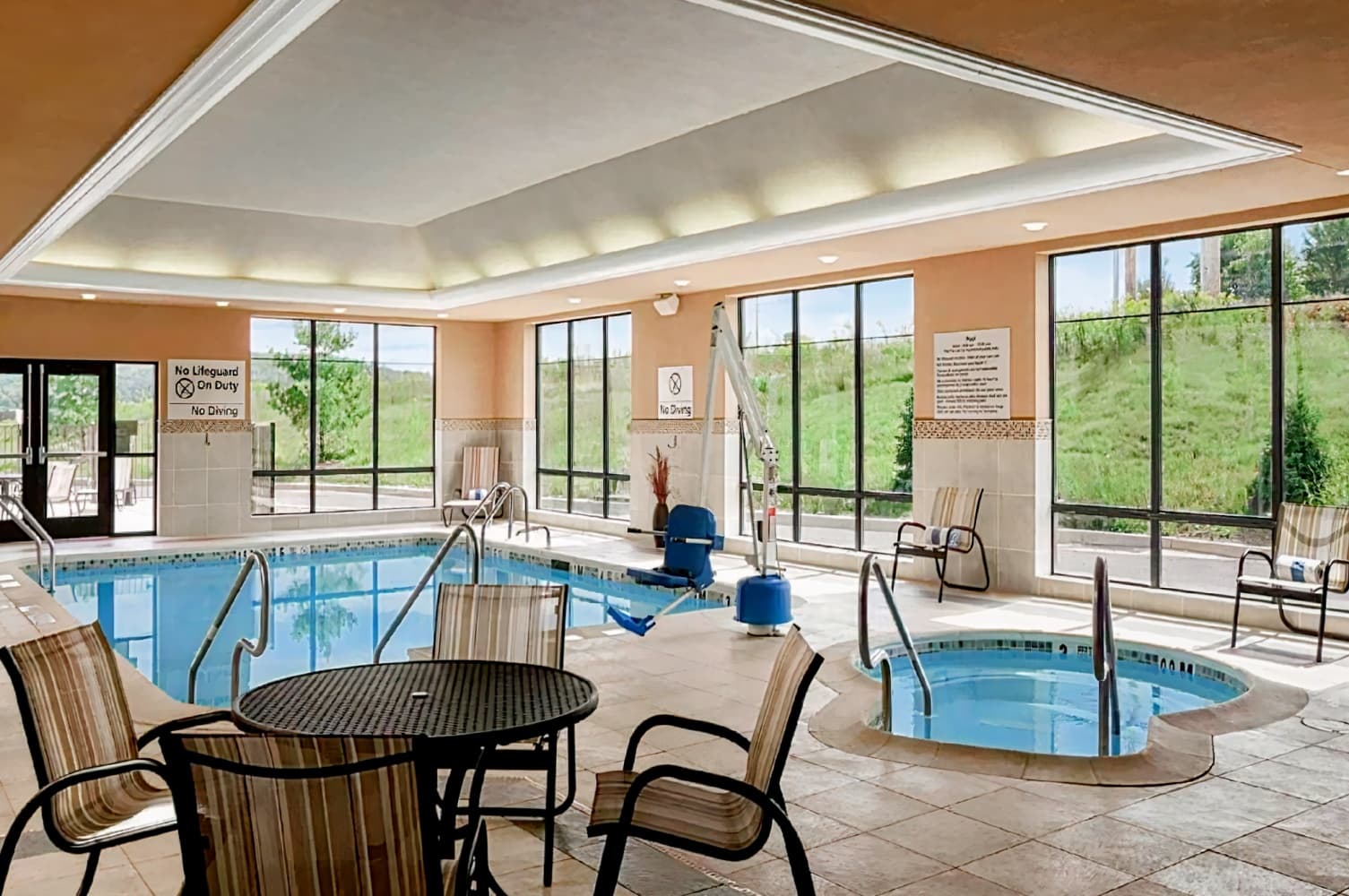 Hampton Inn & Suites Mansfield