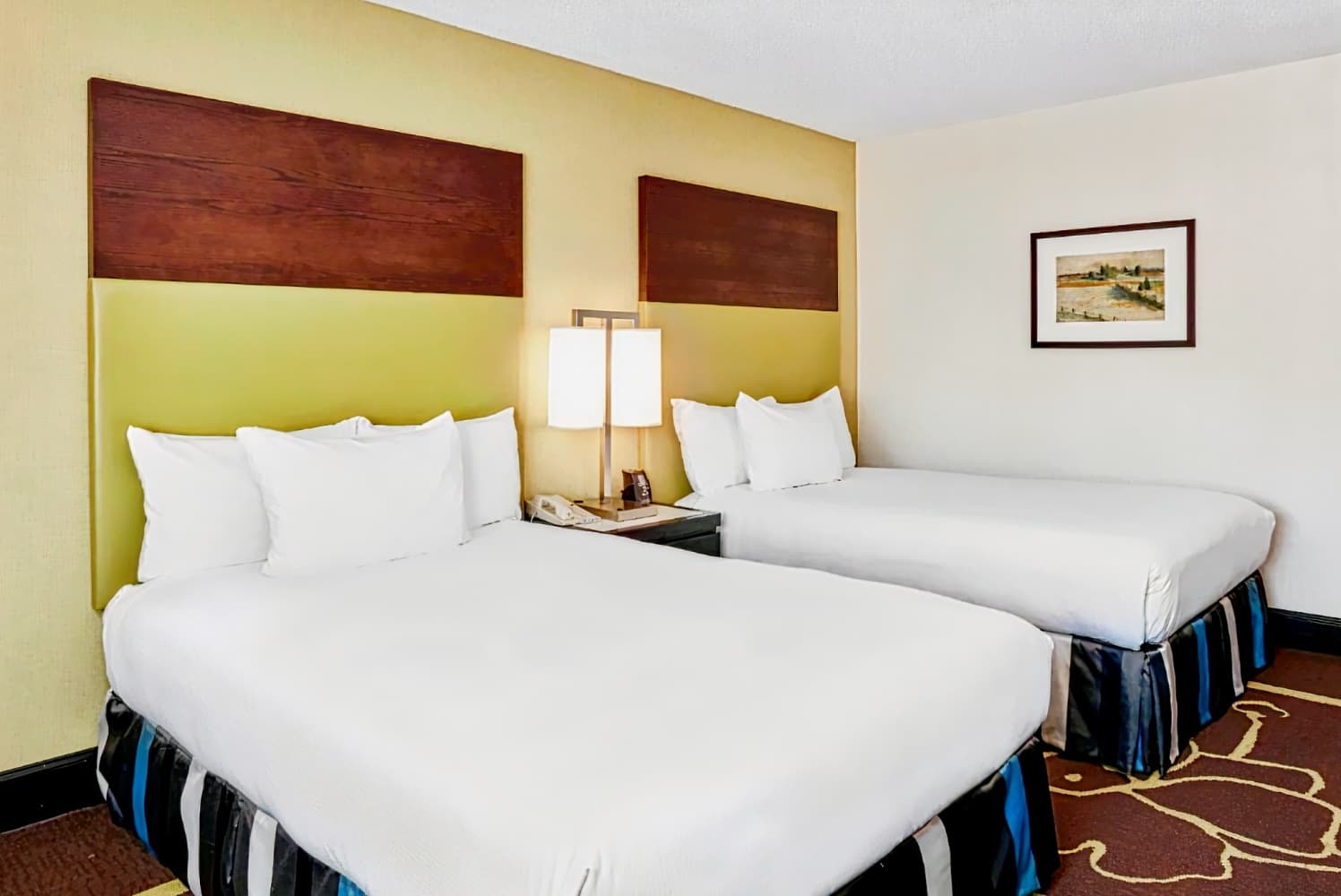 DoubleTree by Hilton Charlotte Gateway Village