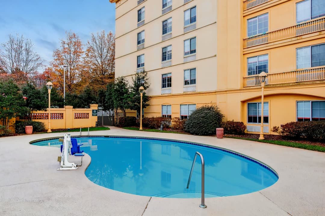 La Quinta Inn & Suites by Wyndham Raleigh/Durham Southpoint