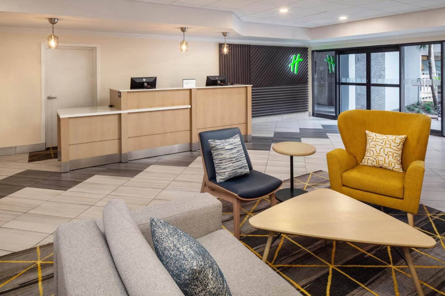 Holiday Inn & Suites Boca Raton - North