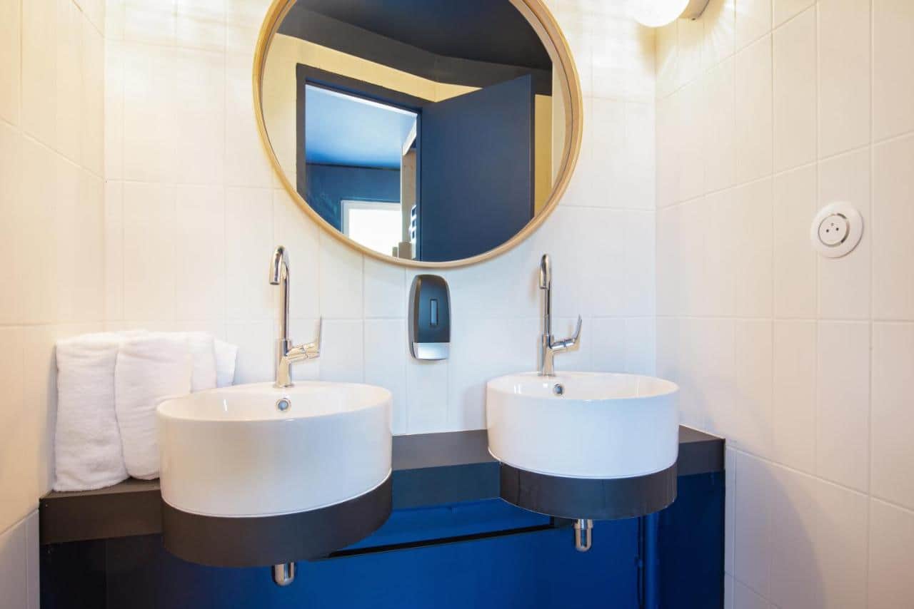 greet hotel Salon-de-Provence