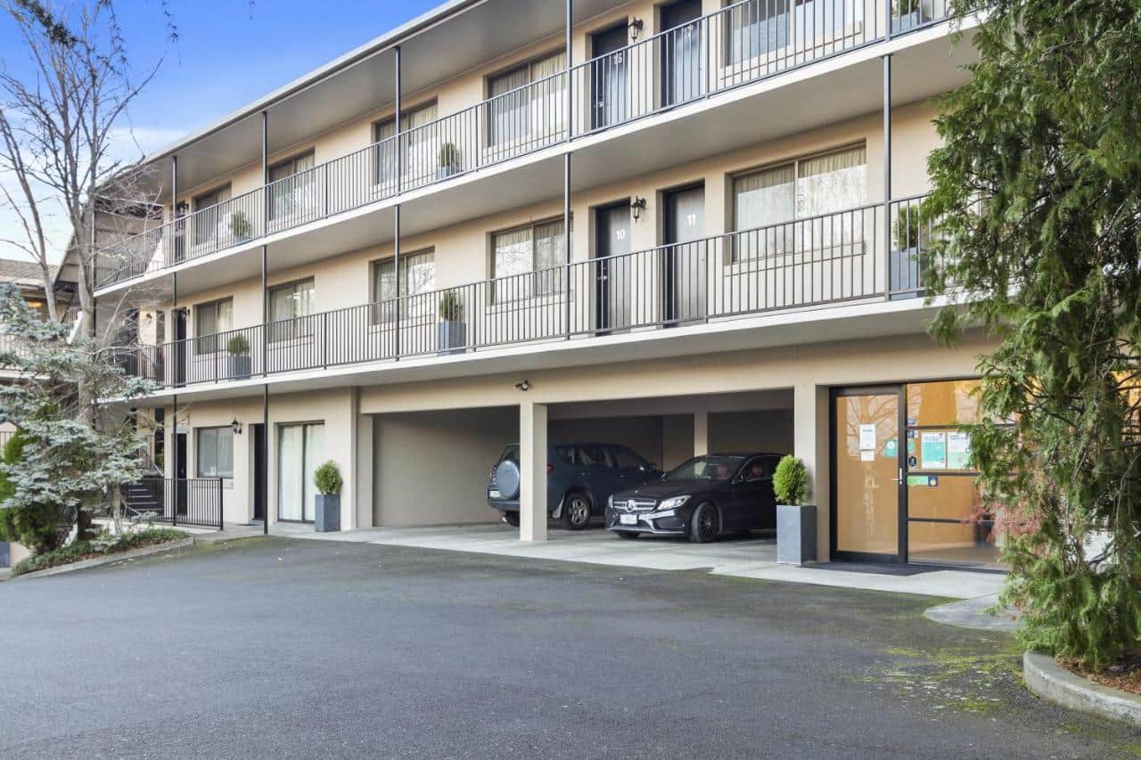 Grosvenor Court Apartments