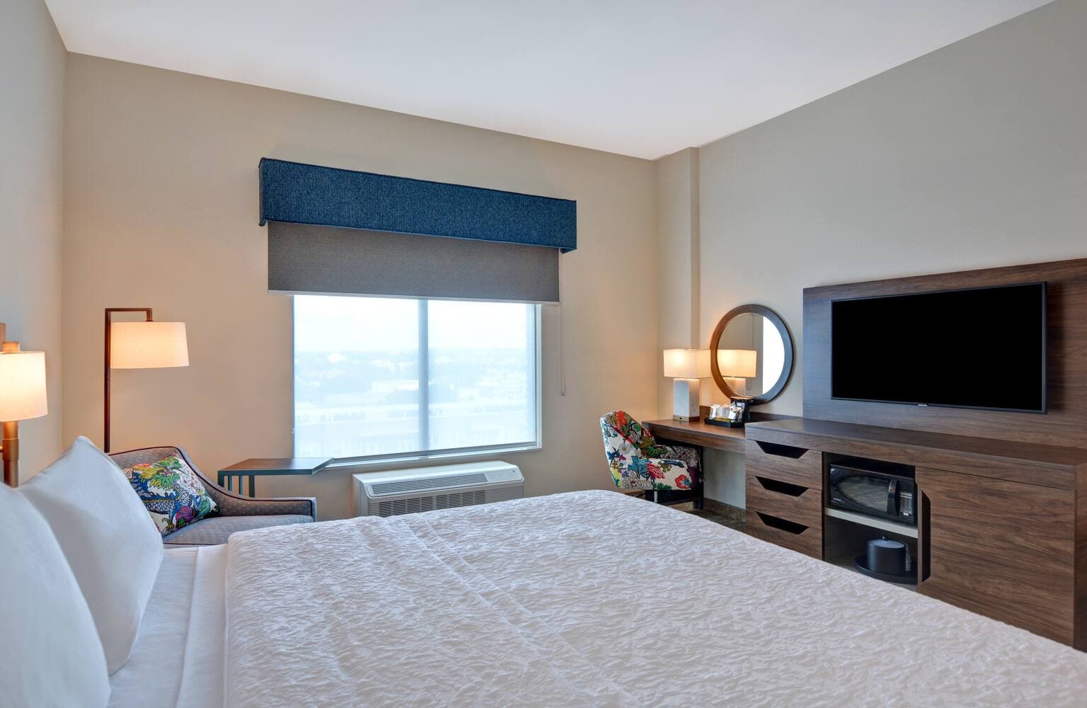 Hampton Inn & Suites Nashville Downtown Capitol View