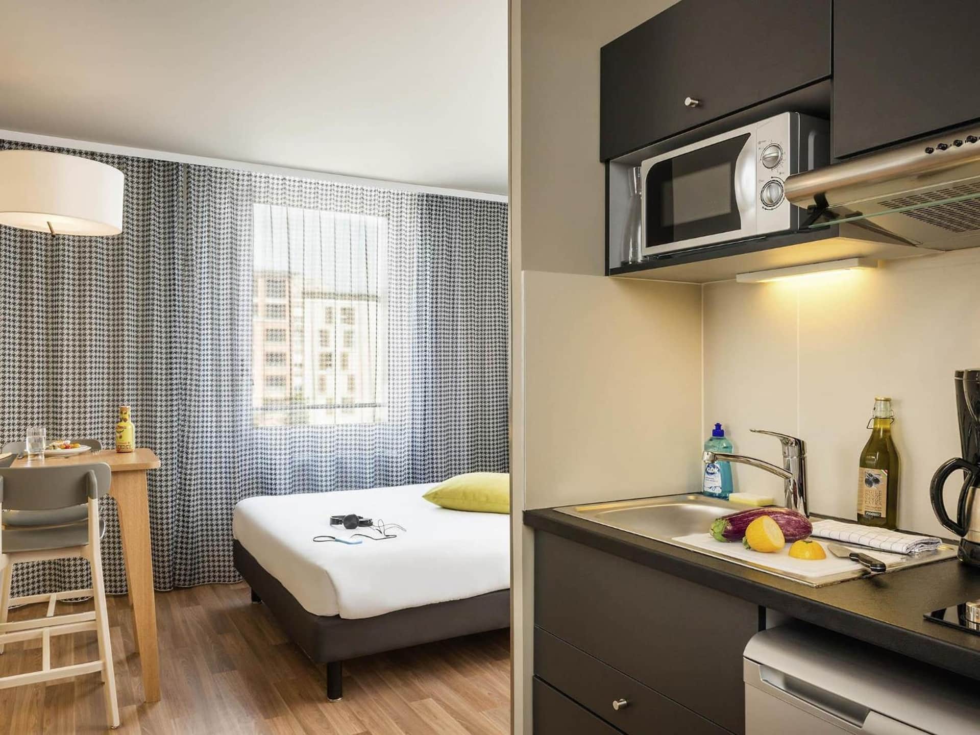 Aparthotel Adagio Access Paris Massy Gare TGV