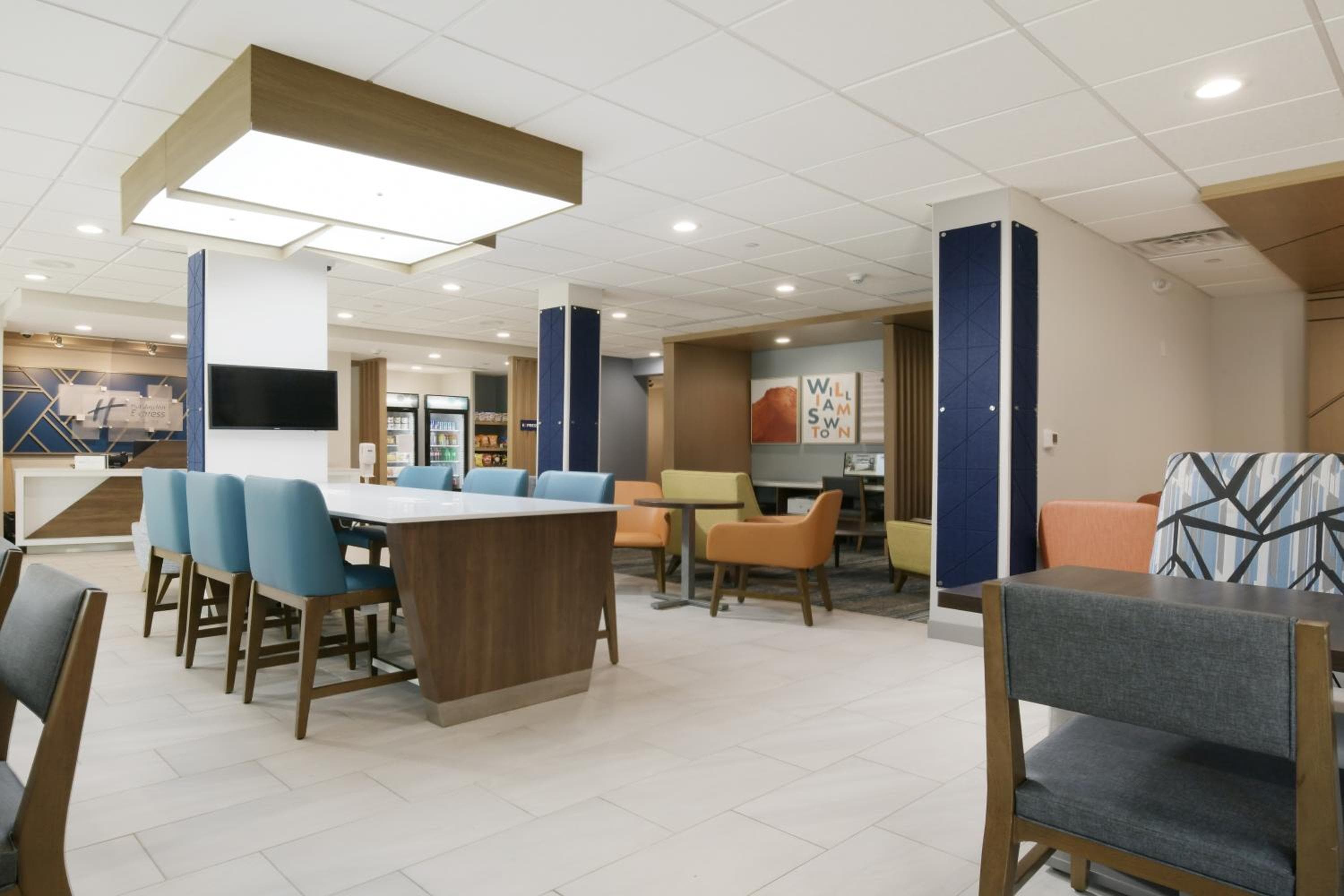 Holiday Inn Express & Suites - Williamstown - Glassboro, an IHG Hotel