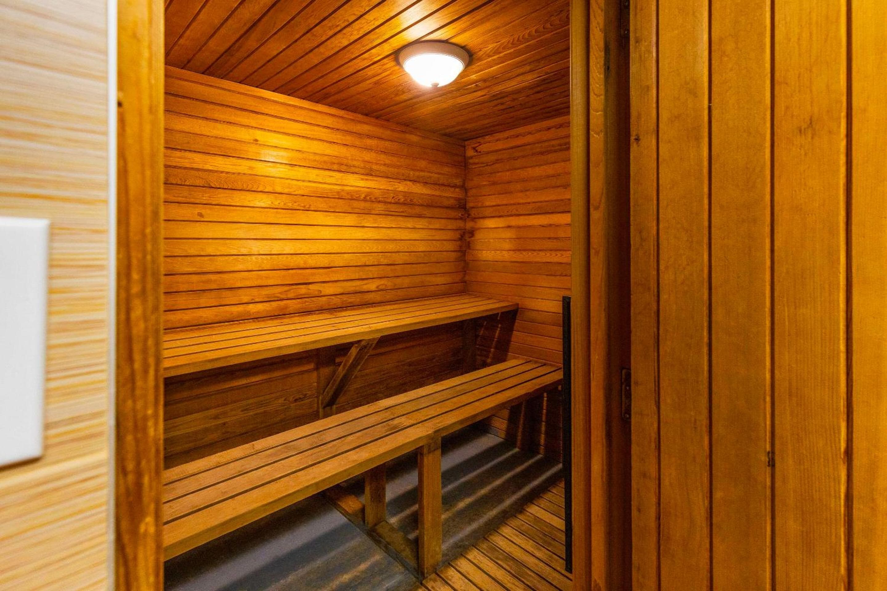 Comfort Inn & Suites Downtown Edmonton