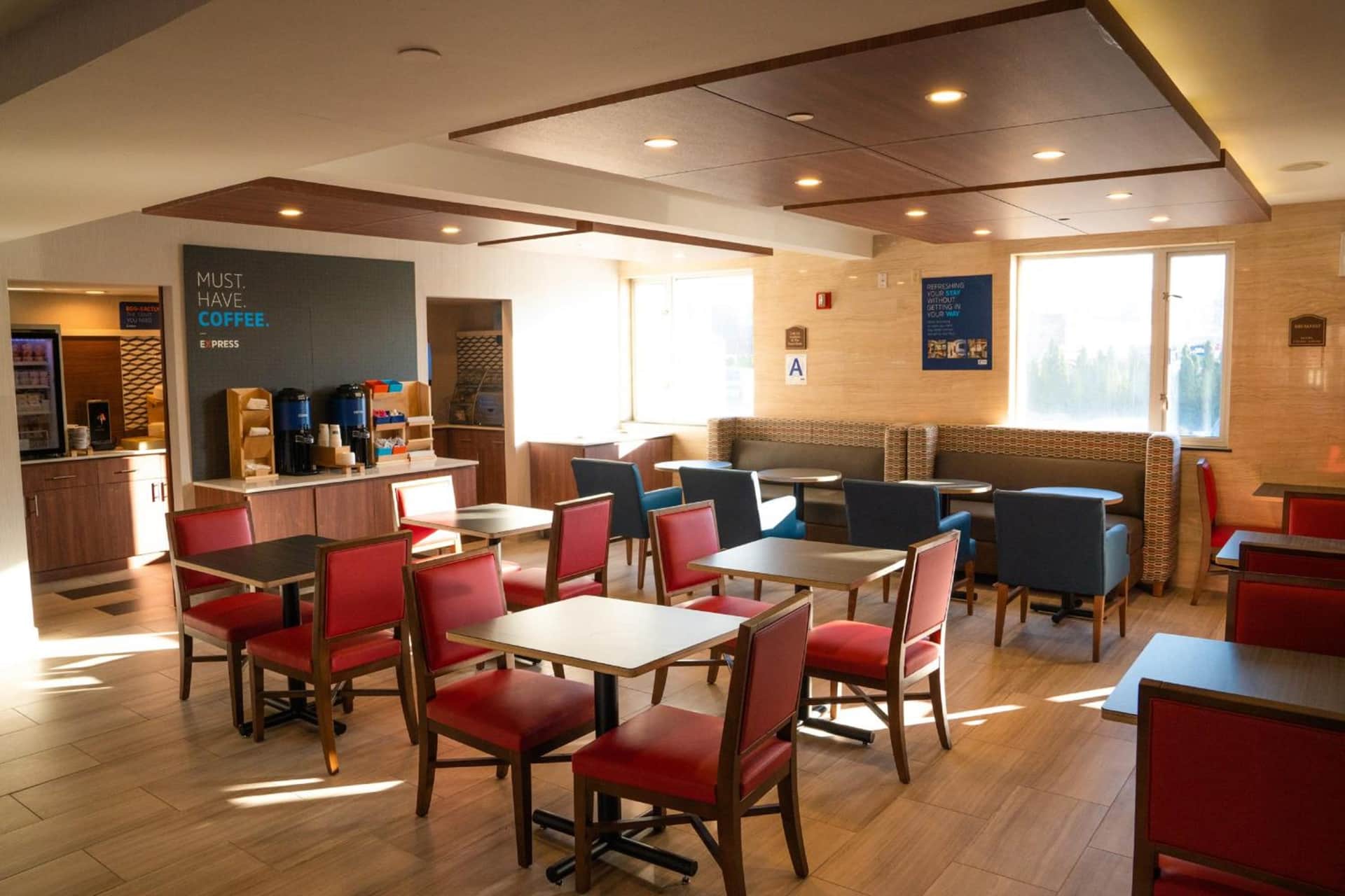 Holiday Inn Express Maspeth, an IHG Hotel