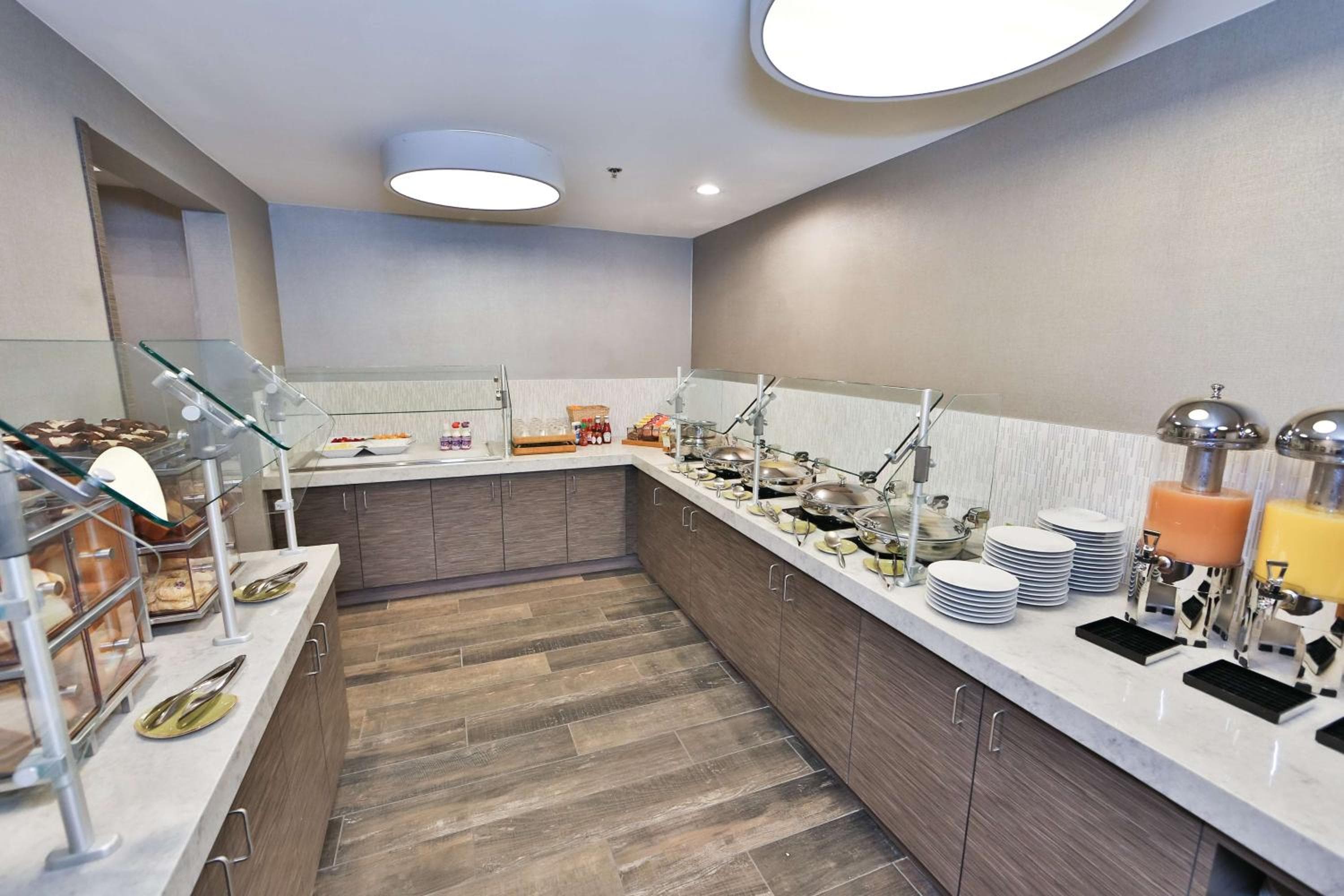 DoubleTree by Hilton Atlanta Alpharetta-Windward