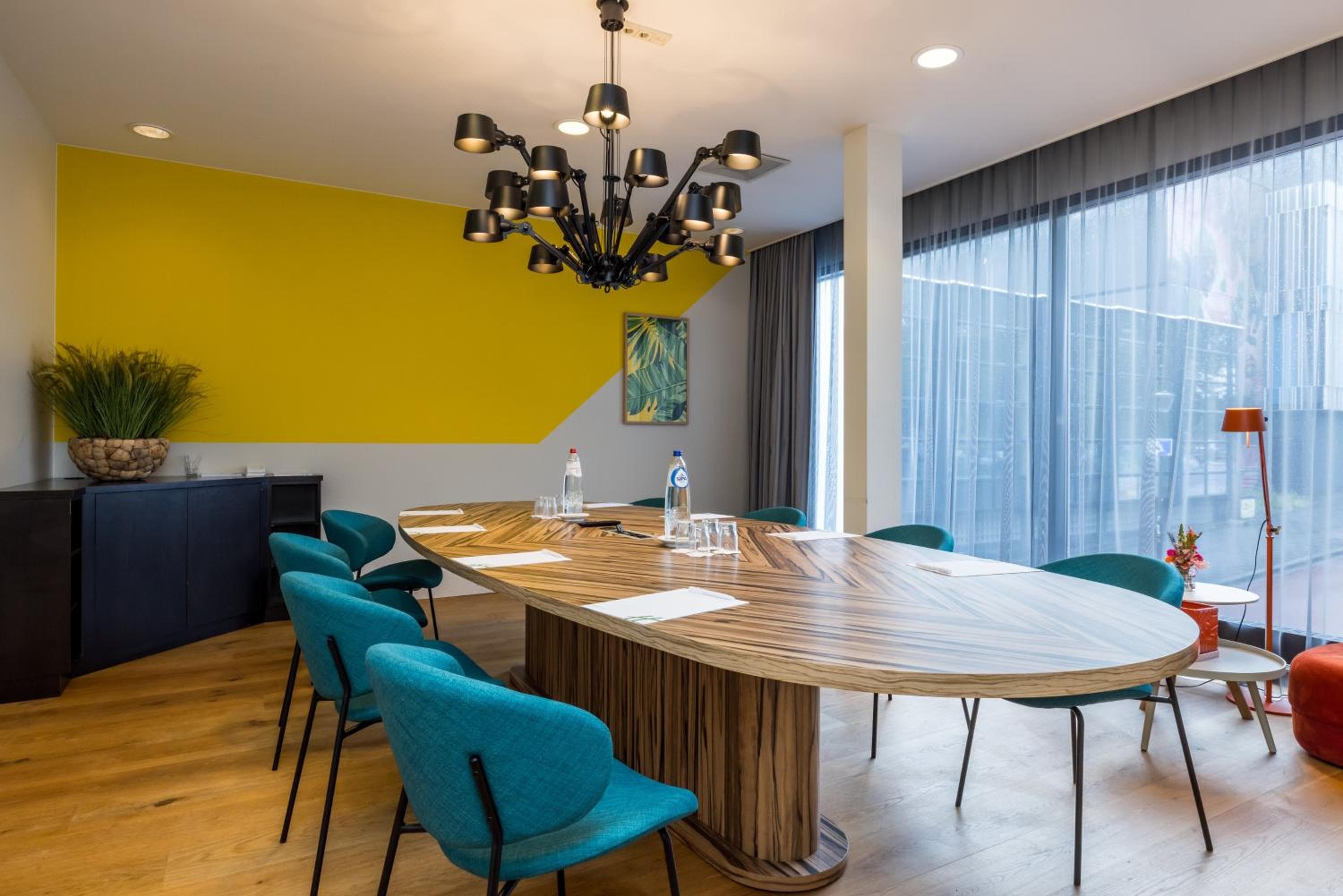 Holiday Inn Eindhoven Centre, an IHG Hotel