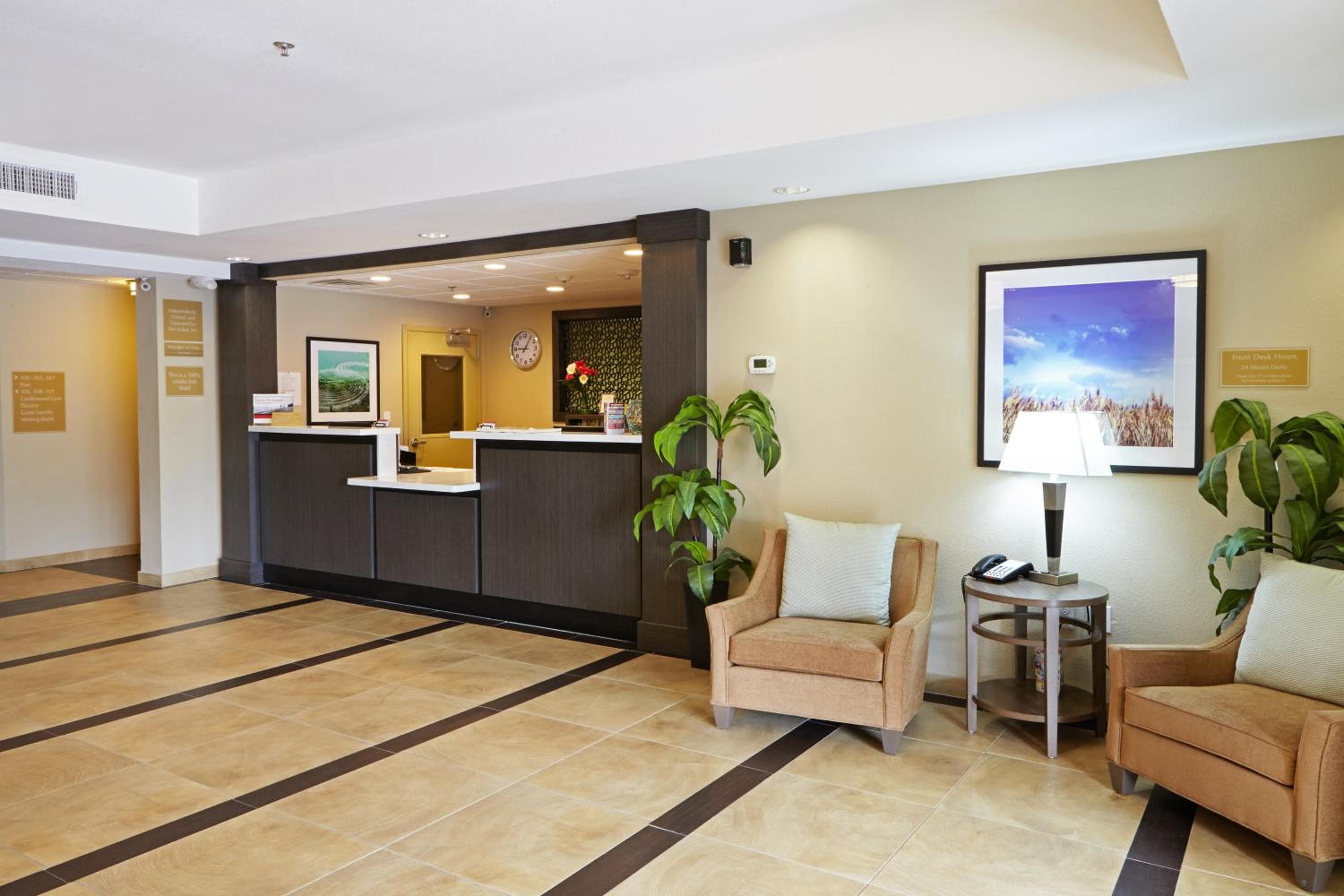 Candlewood Suites San Antonio Airport, an IHG Hotel