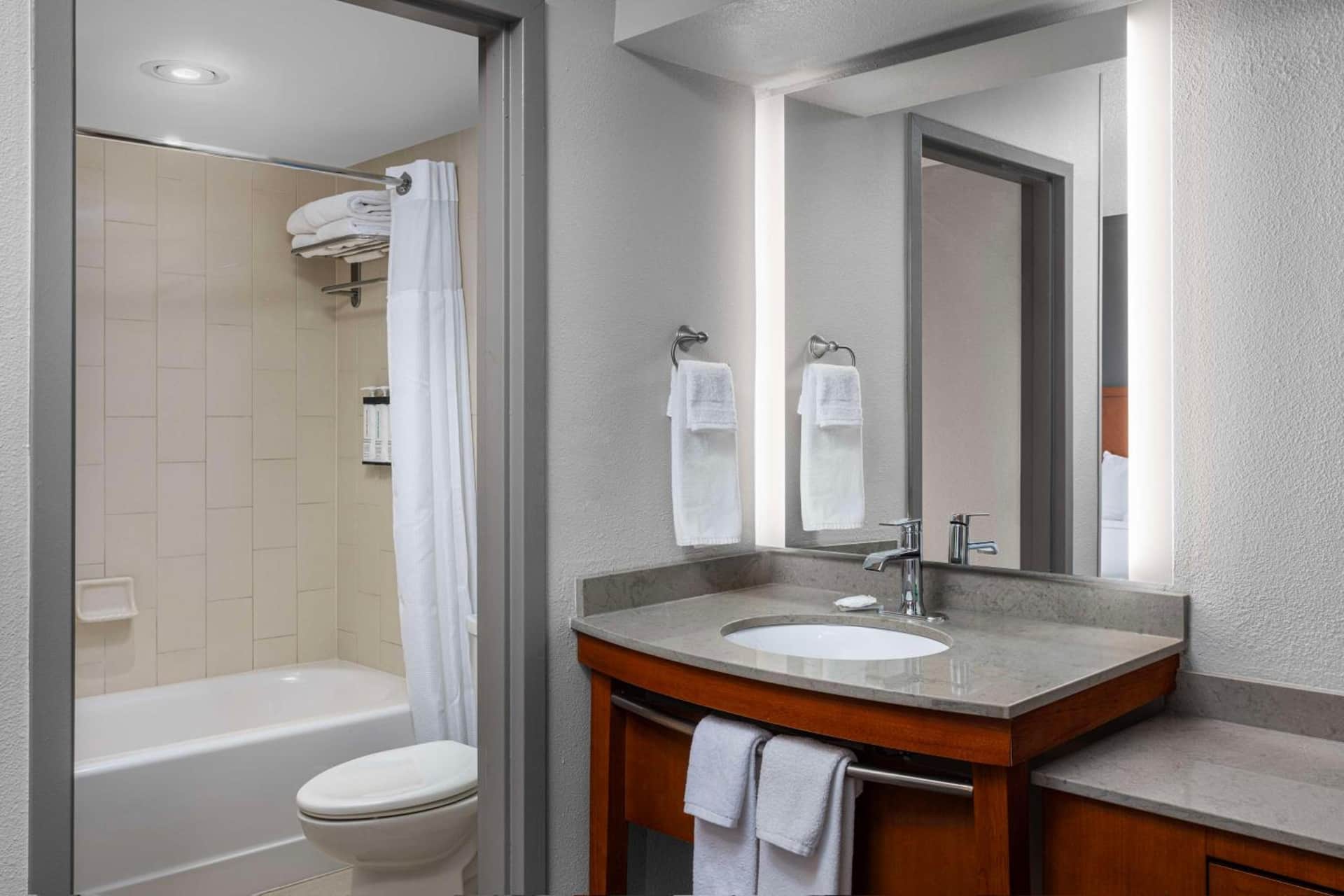 Hyatt Place Dallas North by the Galleria