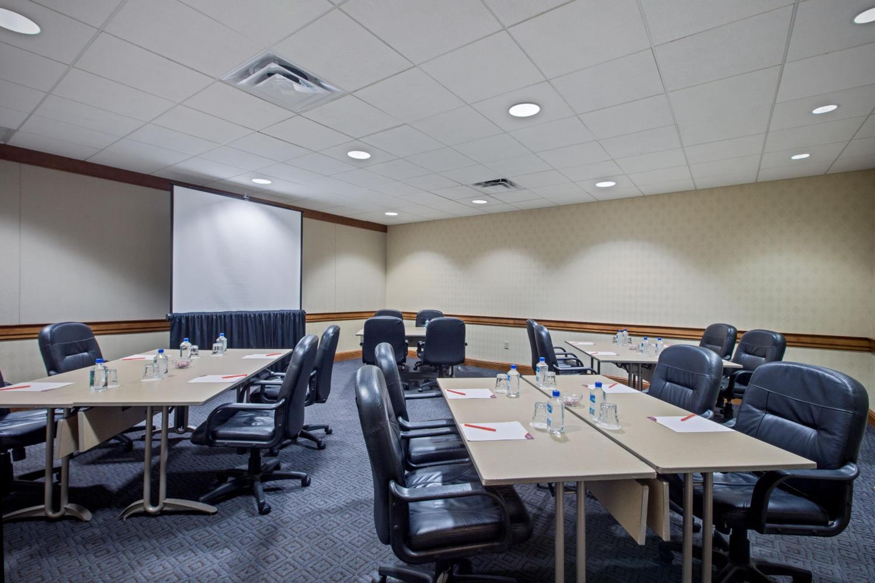 Crowne Plaza Philadelphia - King of Prussia by IHG