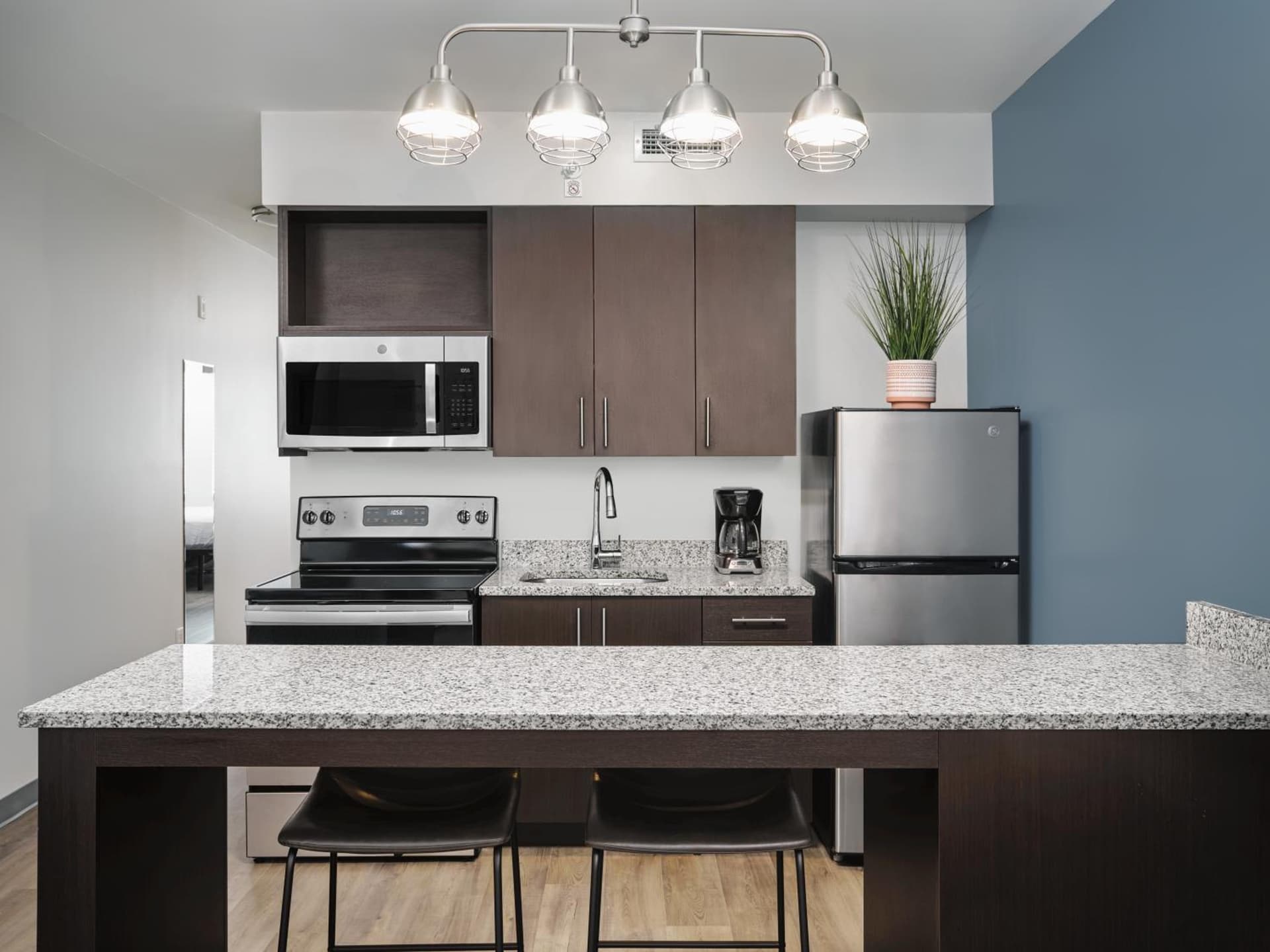 stayAPT Suites LaGrange