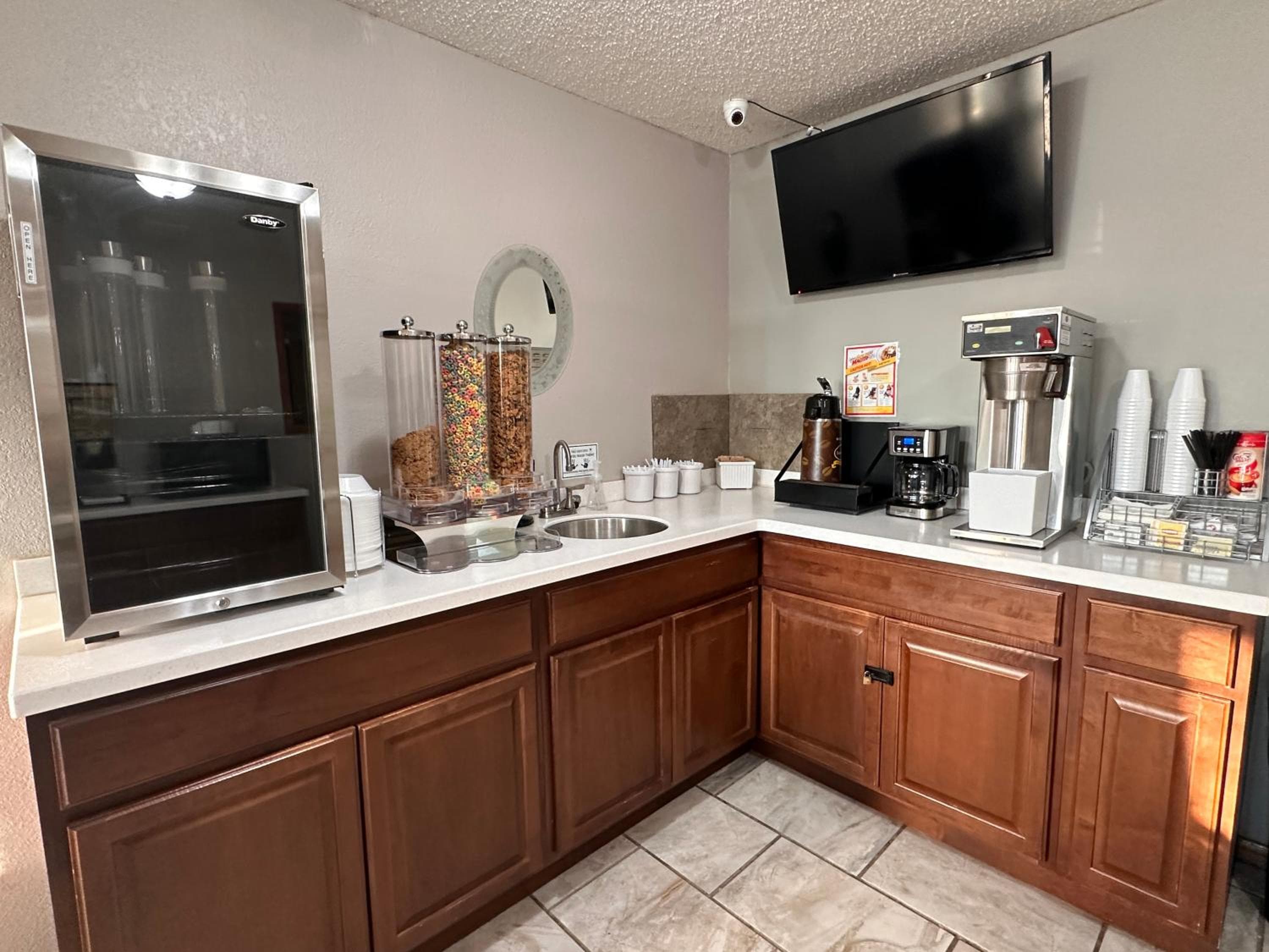 Super 8 by Wyndham Smithville