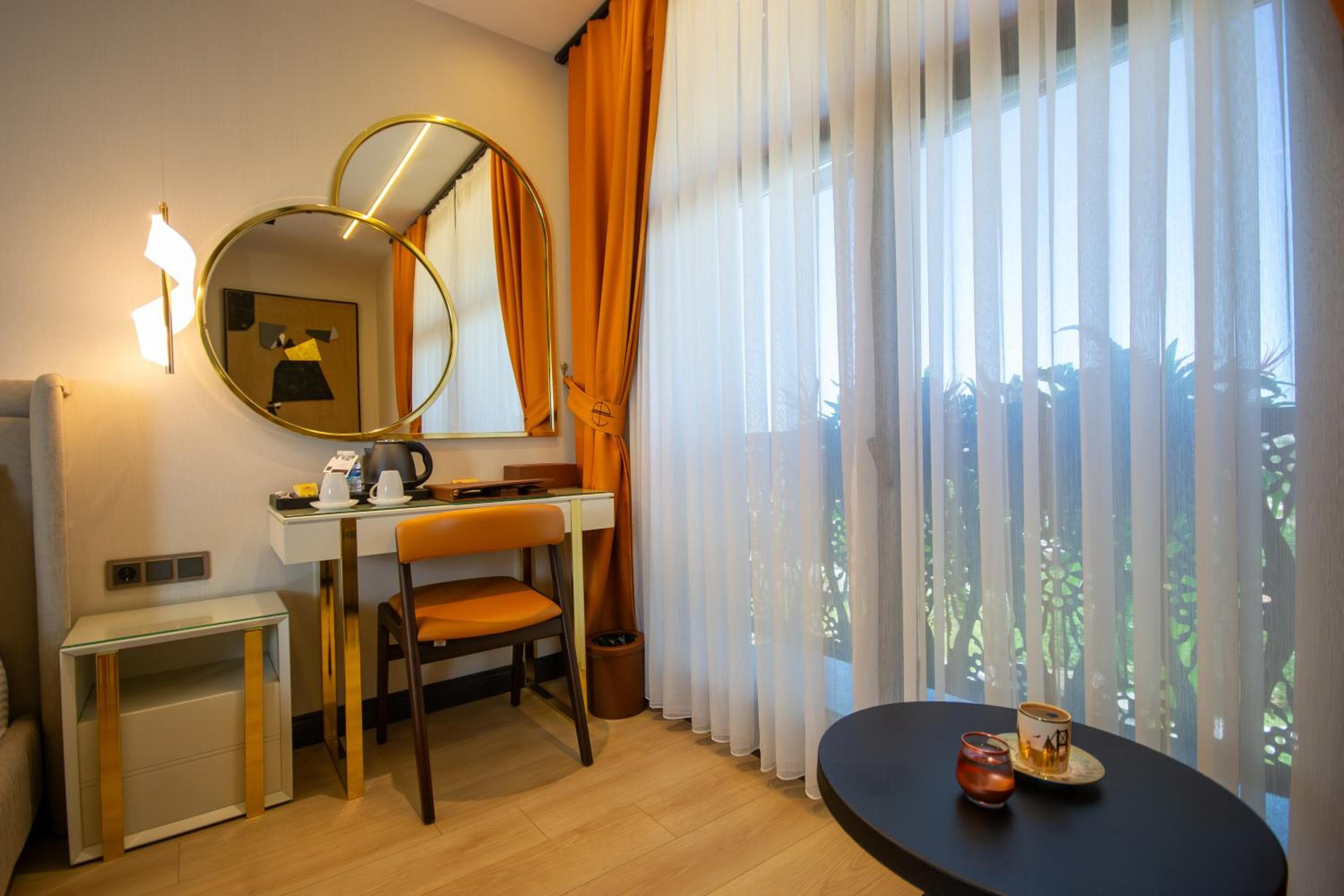 Elysian Airport Hotel