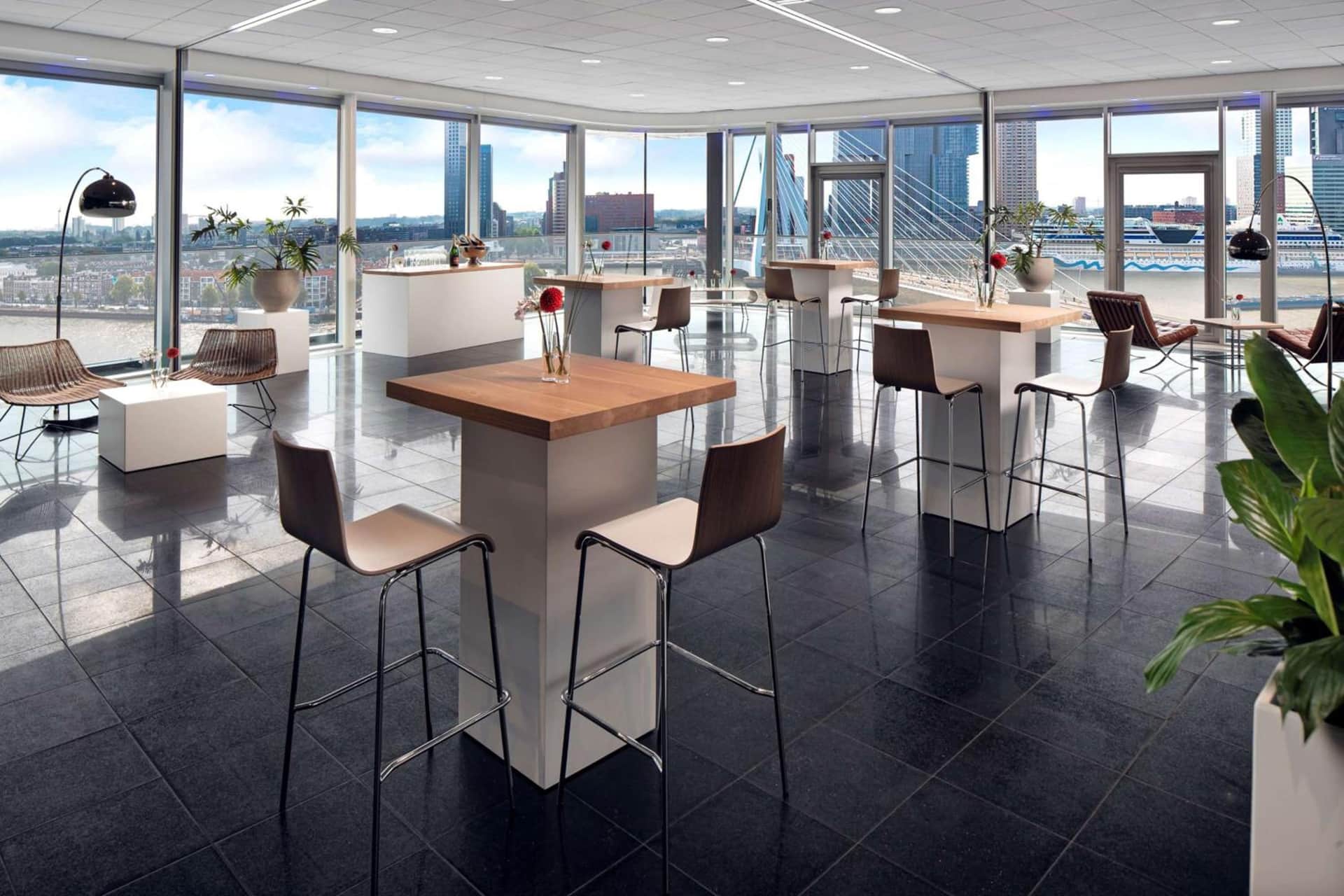 DoubleTree by Hilton Rotterdam Centre