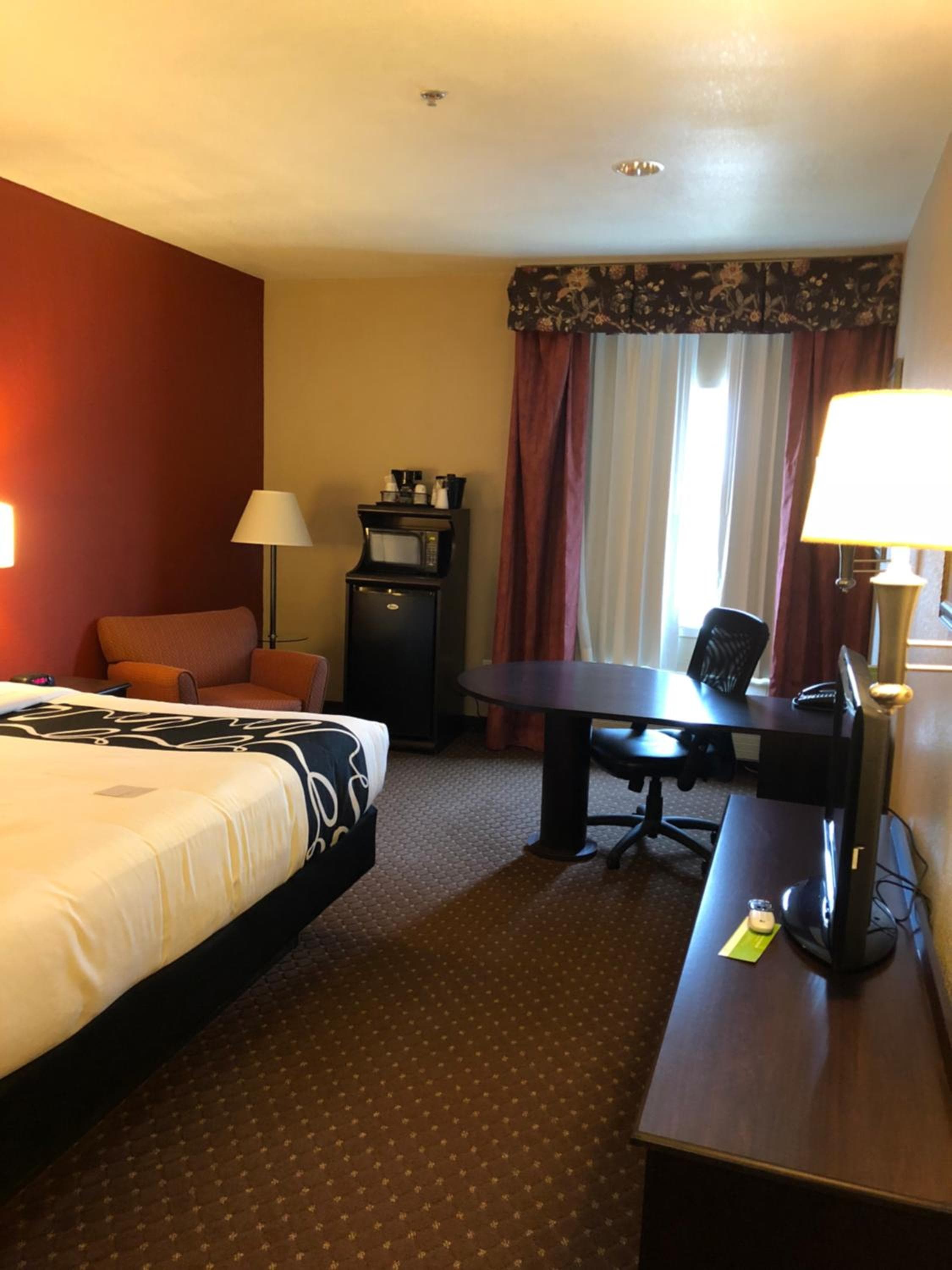 Americas Best Value Inn - Gun Barrel City