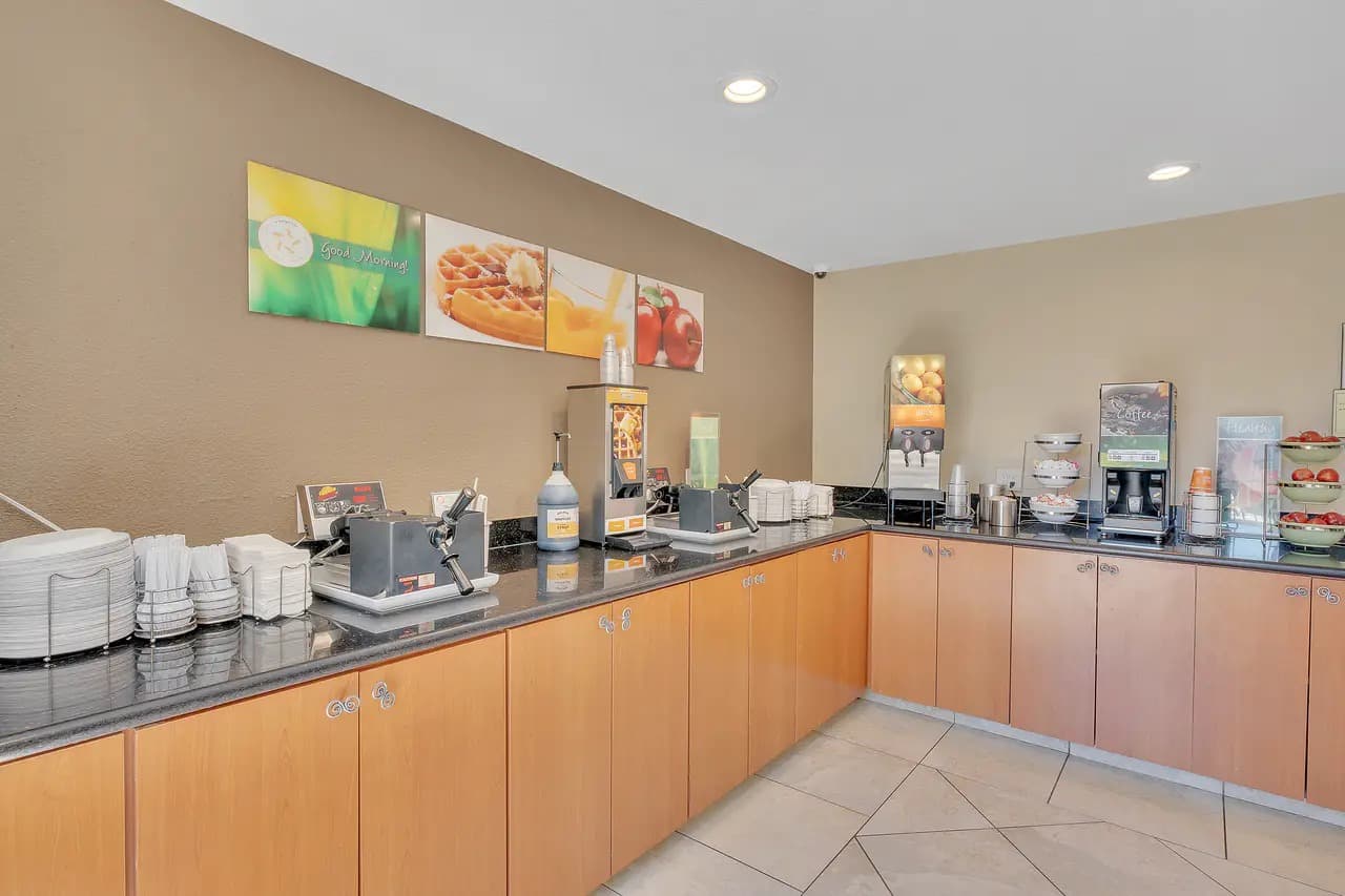 Quality Inn near Six Flags Discovery Kingdom-Napa Valley