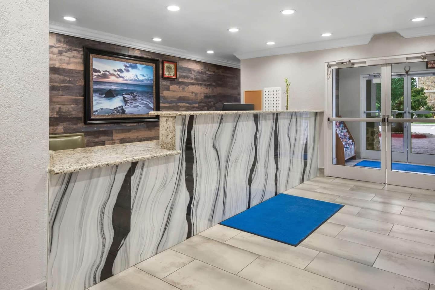SureStay Plus by Best Western Fort Worth Benbrook