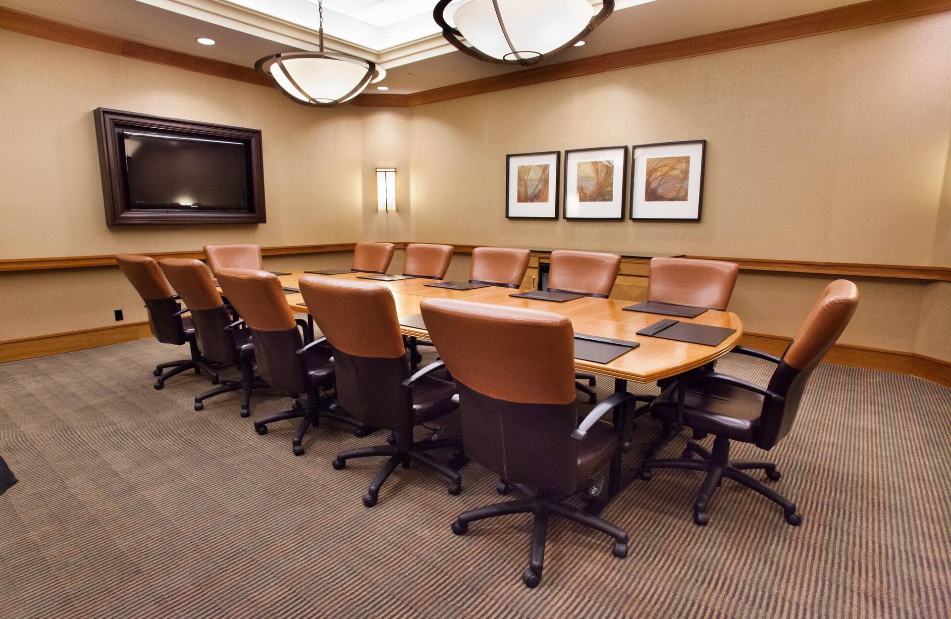 Hilton Suites Chicago/Oakbrook Terrace