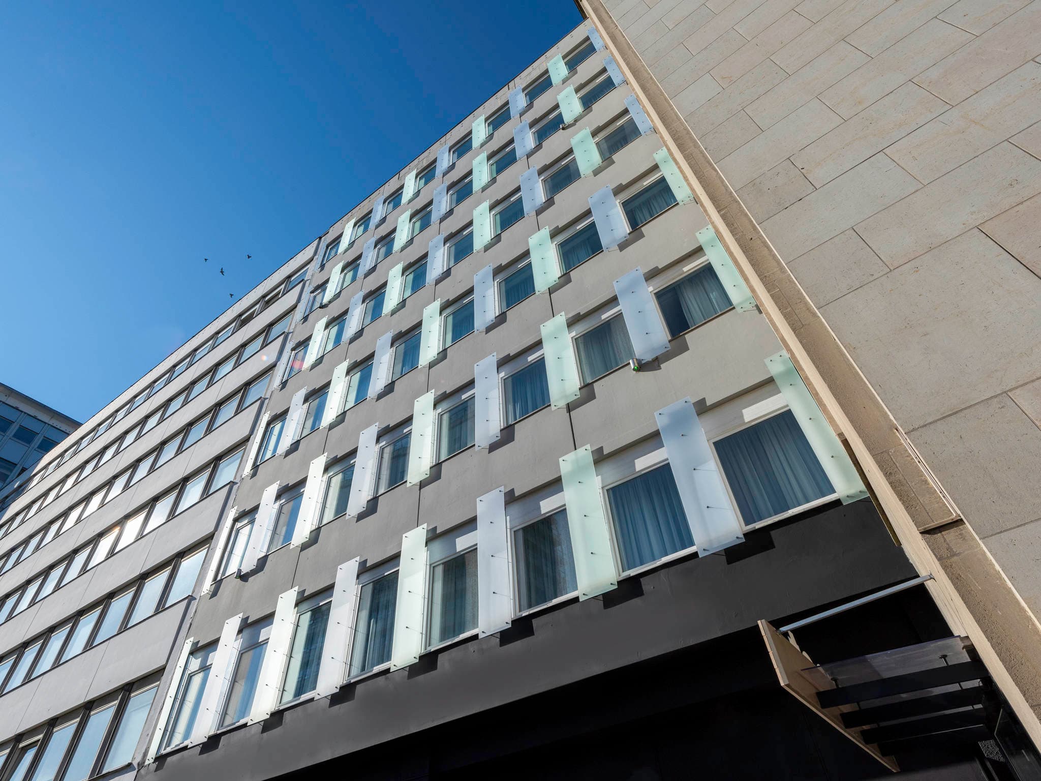 greet Berlin Alexanderplatz